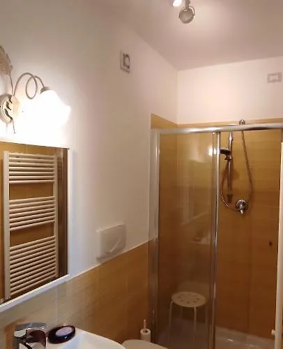 La Luce Del Faro ヴァスト