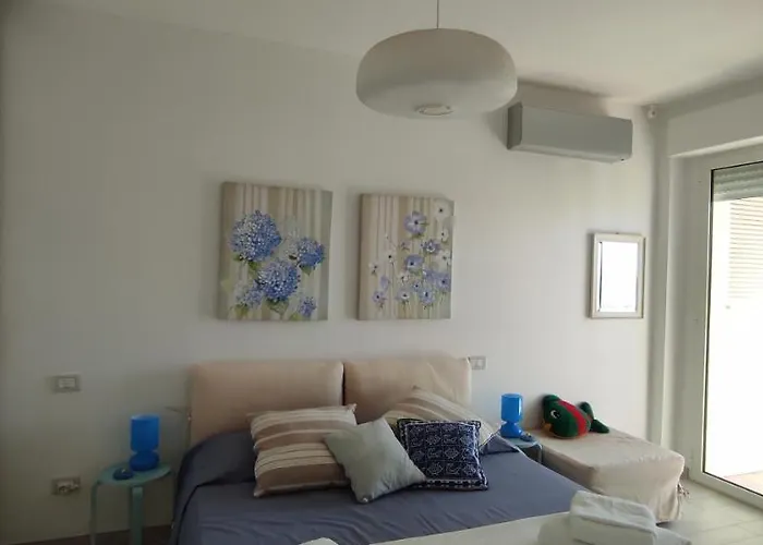 アパート La Luce Del Faro ヴァスト