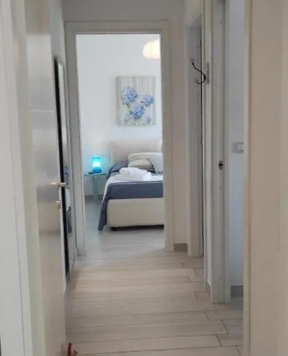 La Luce Del Faro アパート ヴァスト