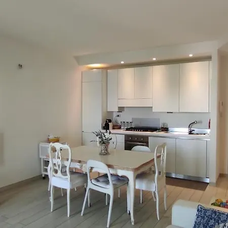 Apartment La Luce Del Faro